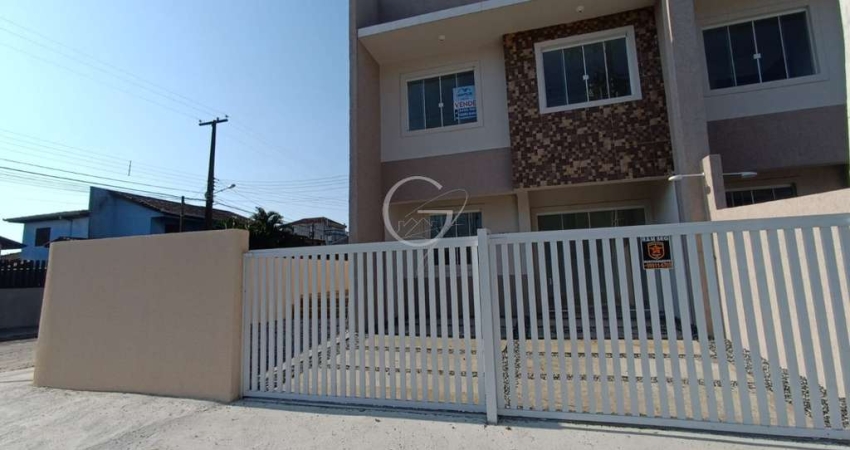 SOBRADO EM PADRÃO MODERNO COM 03 QUARTOS NO BALNEÁRIO IPANEMA!