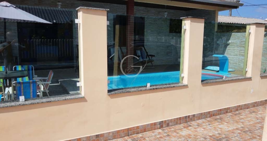 RESIDÊNCIA PROXIMO A PRAIA COM 04 QUARTOS EM SANTA TEREZINHA!