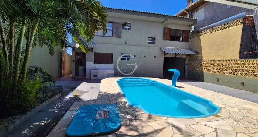 Sobrado com 05 dormitórios no balneário ipanema apenas 50m do mar / locação diária