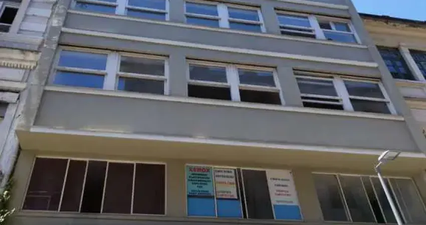 Prédio com 21 salas à venda na Rua Ramalho Ortigão, Centro, Rio de Janeiro