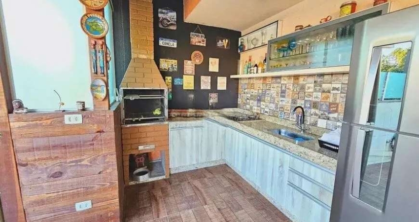 Cobertura de 2 quartos a venda toda Reformada  - AP3296