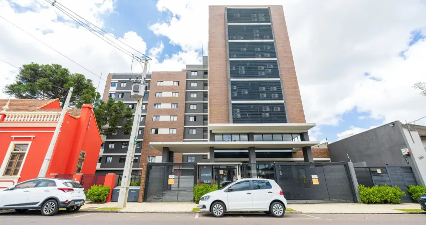 Studio mobiliado com sacada na região do rebouças proximo a pucpr