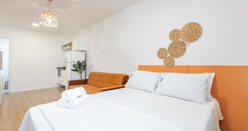 Studio mobiliado para locação no centro de Curitiba, até 2 pessoas, 29m²