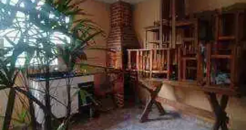 Casa com 3 dormitórios à venda, 181 m² por R$ 695.000,00 - Jardim Santa Mena - Guarulhos/SP