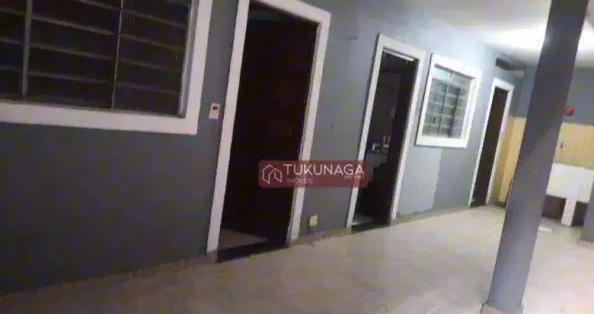 Sobrado com 3 dormitórios para alugar, 300 m² por R$ 3.645,00/mês - Cidade Jardim Cumbica - Guarulhos/SP