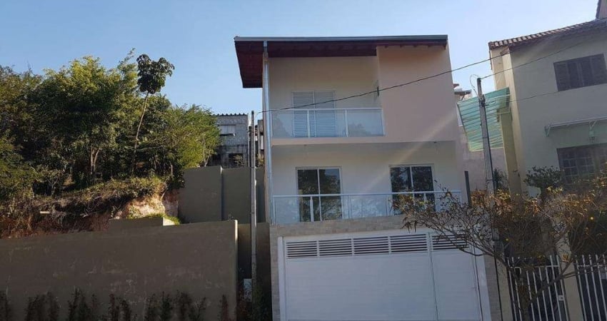 Casa Para Vender com 3 quartos 1 suítes no bairro Região Central em Caieiras