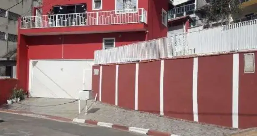 Sobrado Para Vender com 4 quartos 1 suítes no bairro Serpa em Caieiras