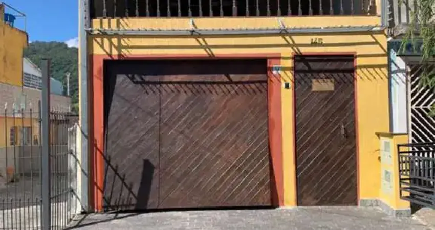 Sobrado Para Vender com 3 quartos 1 suítes no bairro Laranjeiras em Caieiras