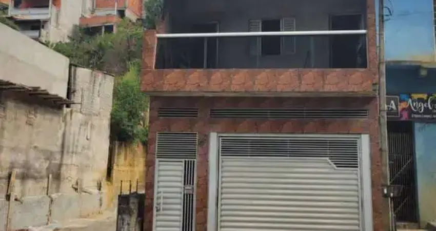 Sobrado Para Vender com 02 quartos no bairro Serpa em Caieiras