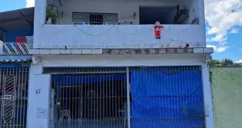 Sobrado Para Vender com 4 quartos no bairro Laranjeiras em Caieiras