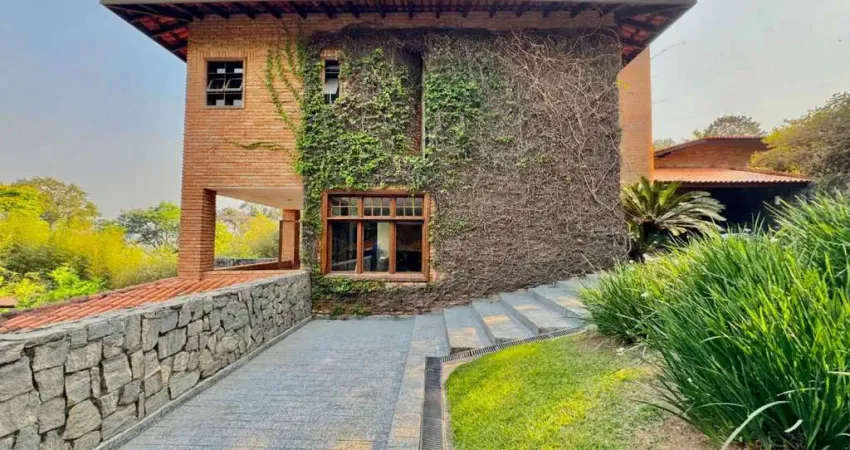 Casa de Condomínio Para Vender com 6 quartos 2 suítes no bairro Altos de São Fernando em Jandira
