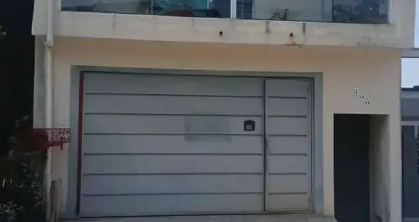 Sobrado Para Vender com 5 quartos no bairro Serpa em Caieiras