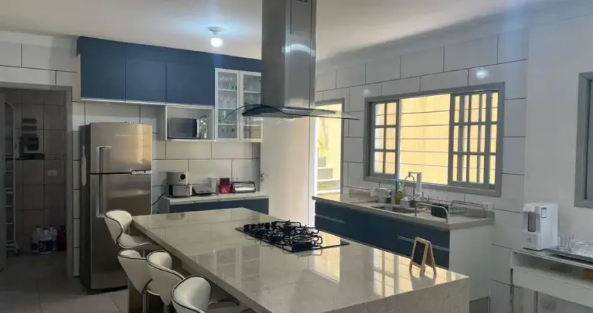 Casa de Condomínio Para Vender com 3 quartos no Real Park em Caieiras