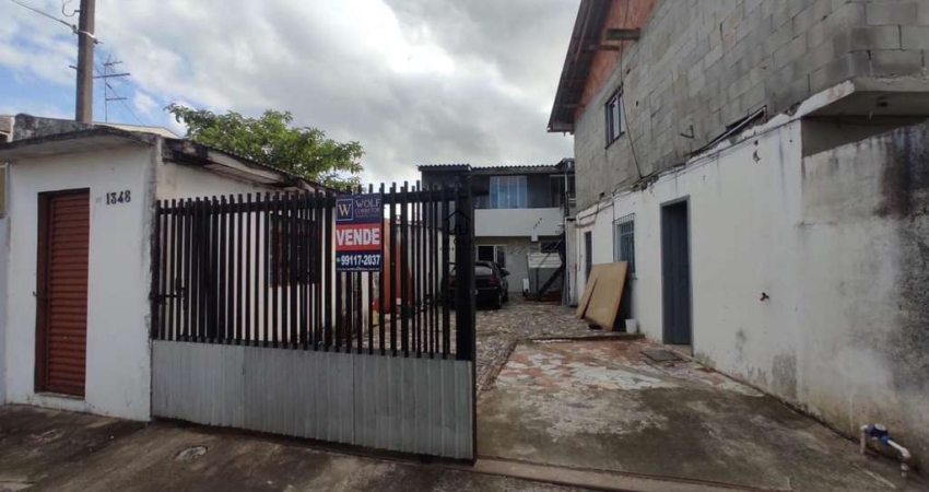 Casa para Venda em Curitiba, Sítio Cercado, 3 dormitórios, 1 banheiro