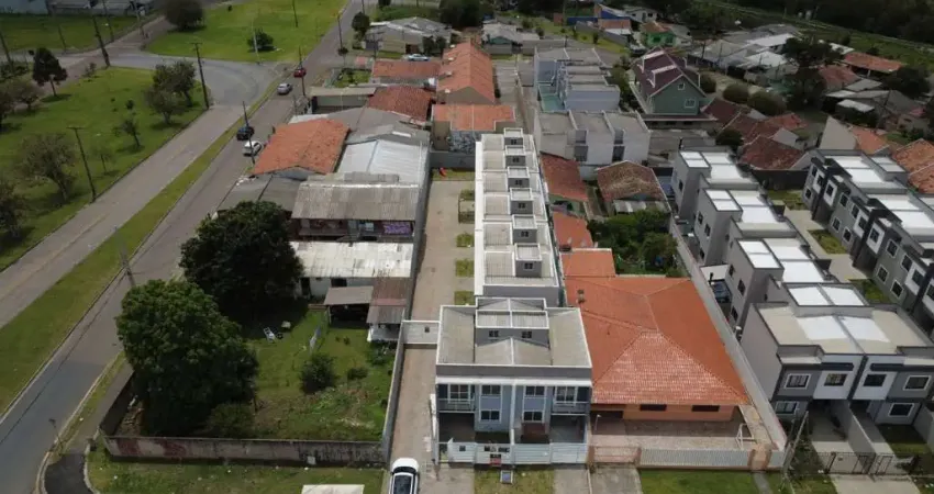 Casa à venda na Rua Angelina Legat Pasini, 573, Alto Boqueirão, Curitiba