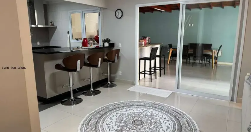 Casa 3 dormitórios para Venda em Jundiaí, Jardim Ermida I, 3 dormitórios, 3 suítes, 5 banheiros, 5 vagas