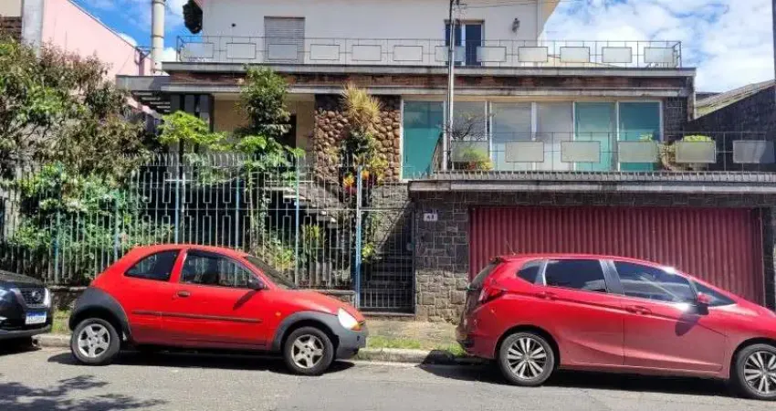 Sobrado  residencial para Locação no Jardim São Paulo, local privilegiado, próximo ao Metrô Jardim São Paulo, 3 dorms (1 suíte) e 4 vagas
