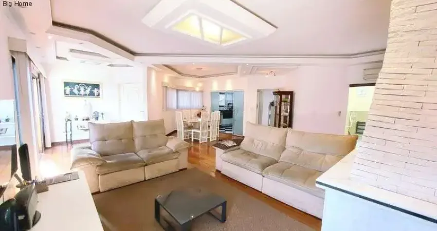 Sobrado todo decorado para Venda no Jardim França, local privilegiado, próximo ao Shopping Trimais, 4 dorms(3 suítes), 7 vagas e lazer