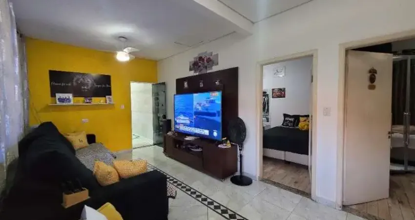 Casa Residencial à Venda no Bortolândia, ótima localização, bairro tranquilo e arborizado, 3 dorms (1 suíte) e 3 vagas