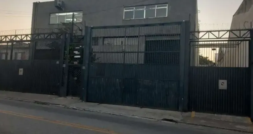 Galpão excepcional para locação no parque peruche, em uma localização estratégica, ao lado da avenida engenheiro caetano álvares