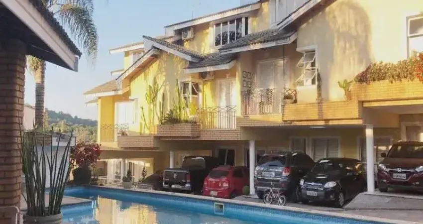 Casa em condomínio fechado para Venda no Horto Floresta, excelente localização, ao lado do Parque Horto Floresta. 3 dormitórios (2 suítes) e 3 vagas