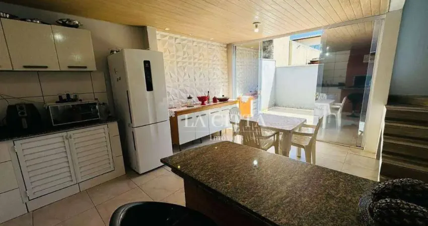 Casa com 3 dormitórios à venda, 115 m² por R$ 750.000 - São Judas - Itajaí/SC