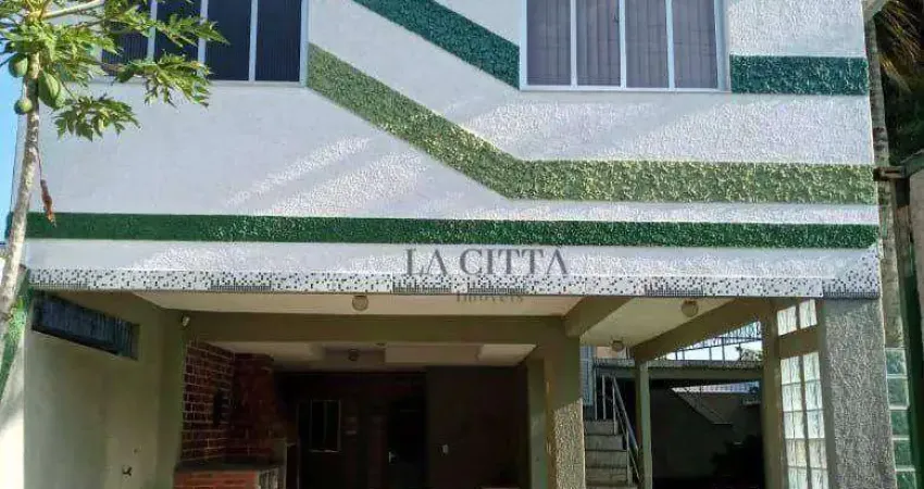 Sobrado com 3 dormitórios à venda, 185 m² por R$ 700.000,00 - São Vicente - Itajaí/SC
