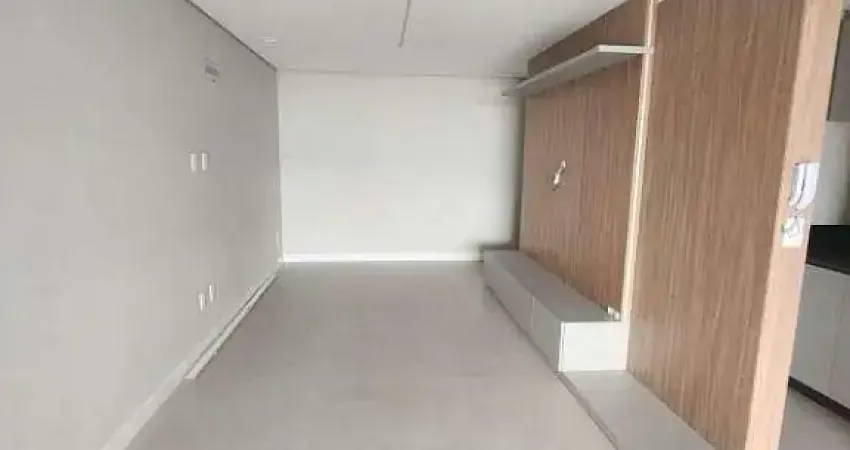 Amplo apartamento para locação com 03 dormitórios suítes 03 vagas de garagem no Torres da Brava - Praia Brava