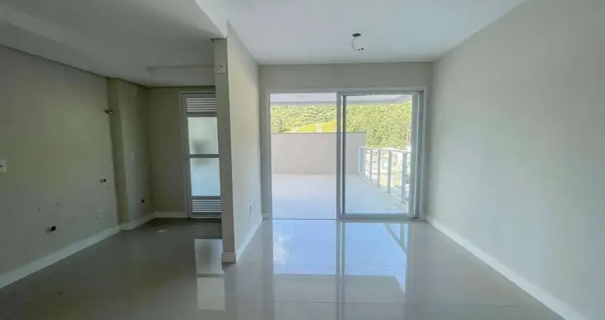 Imóvel com 02 dormitórios  01 banheiro 01 vaga de garagem pronto para  morar na ressacada - itajaí