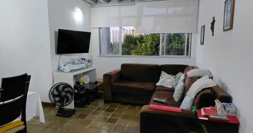 Apartamento com 3 quartos à venda na Rua Alberto Fiuza, 571, Imbuí, Salvador