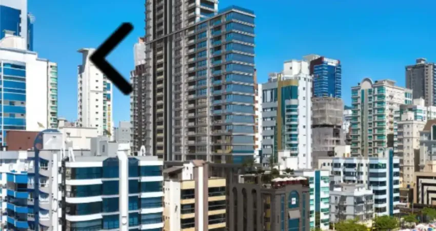 Apartamento com 4 quartos à venda na Rua 249, Meia Praia, Itapema