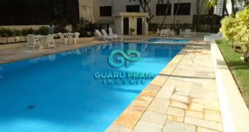 3 quartos, 5 banheiros, maravilhosa sala com sacada, cozinha ampla, TRÊS VAGAS DE GARAGEM.