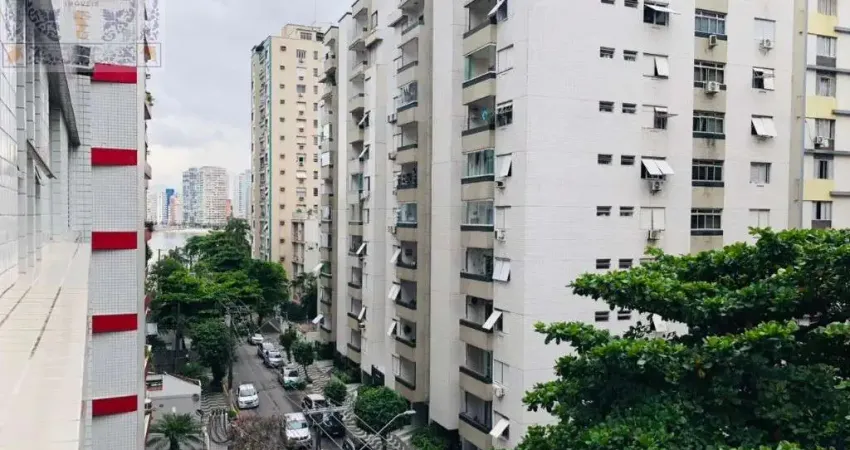 Venda Apartamento São Vicente  SP - mAr dOce lAr Apartamento com 3 dormitórios a poucos metros  da praia do Itararé e Milionários, em São Vicente-SP