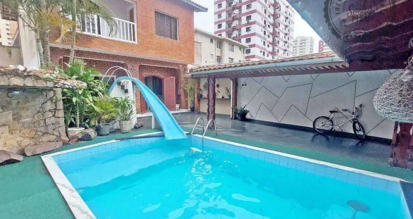 Casa com 4 dormitórios à venda, 300 m² por R$ 2.000.000,00 - Canto do Forte - Praia Grande/SP