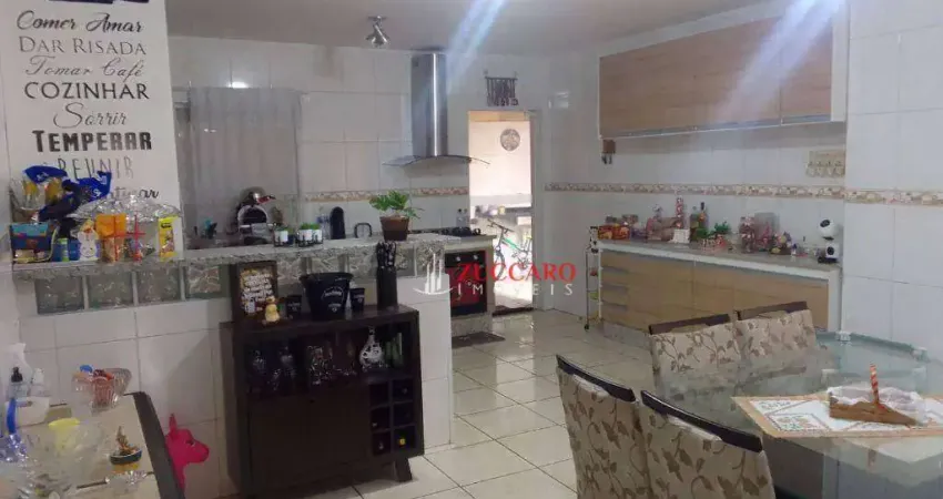 Sobrado com 3 dormitórios para alugar, 300 m² por R$ 3.913,52/mês - Jardim Alice - Guarulhos/SP