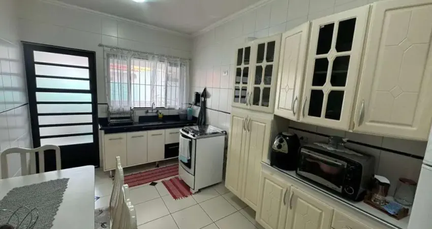 Sobrado com 5 dormitórios à venda, 212 m² por R$ 700.000,00 - Vila Augusta - Guarulhos/SP