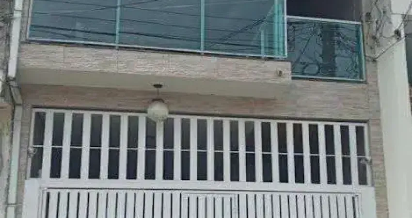Sobrado com 4 dormitórios à venda, 211 m² por R$ 910.000,00 - Jardim Adriana - Guarulhos/SP