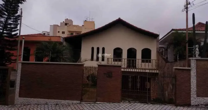 Casa com 3 dormitórios à venda, 374 m² por R$ 1.570.000,00 - Vila Rosália - Guarulhos/SP
