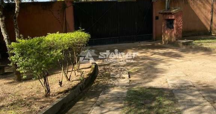Chácara Mobiliada com 4 dormitórios à venda, 36000 m² por R$ 1.950.000 - Chácara Ipês - Caçapava/SP