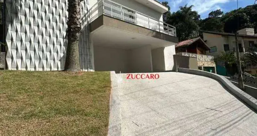 Casa Assobradada em condomínio fechado em Arujá   Jardim Imperial Hills III - Arujá/SP