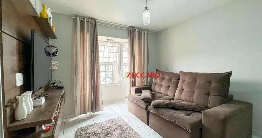 Sobrado no condomínio green village com 3 dormitórios à venda, 112 m² por r$ 598.000 - jardim célia - guarulhos/sp