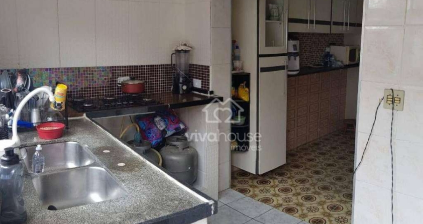 Casa com 2 dormitórios à venda, 120 m² por R$ 690.000,00 - Vila Assis Brasil - Mauá/SP
