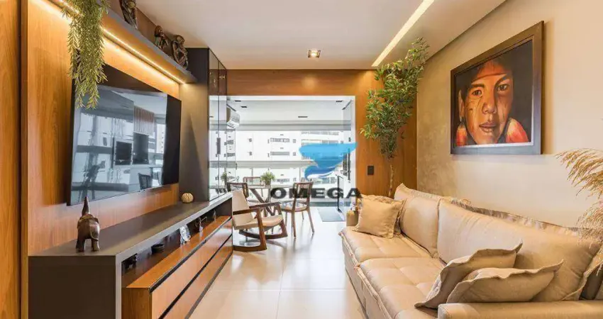 Apartamento reformado com varanda gourmet à venda de frente para o mar no guarujá, localizado na praia das astúrias.