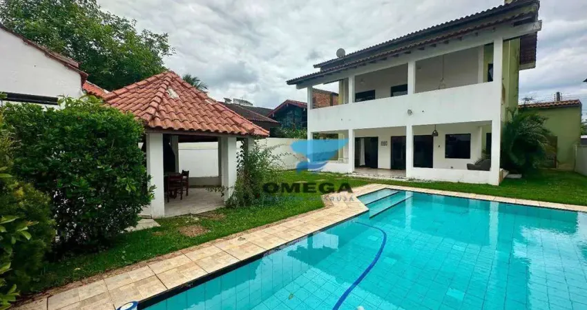 Casa à venda em Condomínio Jardim Acapulco no Guarujá | Omega Imóveis