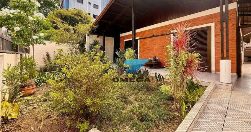 Casa térrea á venda na prai da Tombo no Guarujá I Imóveis