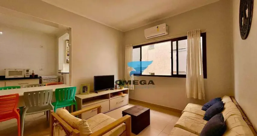 Apartamento reformado á venda na praia do Tombo no Guarujá I Omega Imoveis