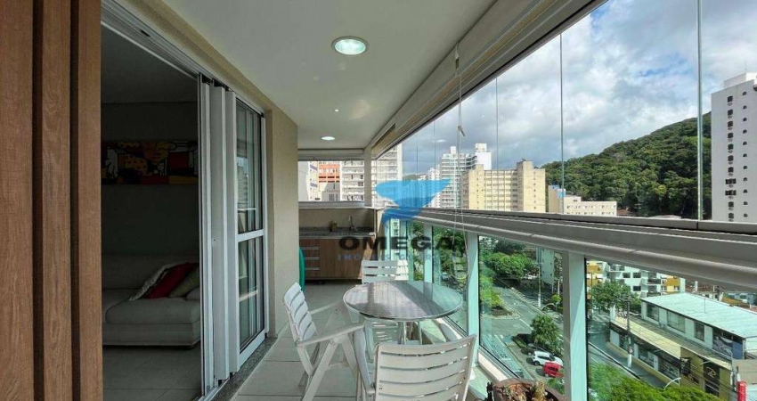 Apartamento à venda na praia das Pitanhueiras em Guarujá | Omega Imóveis