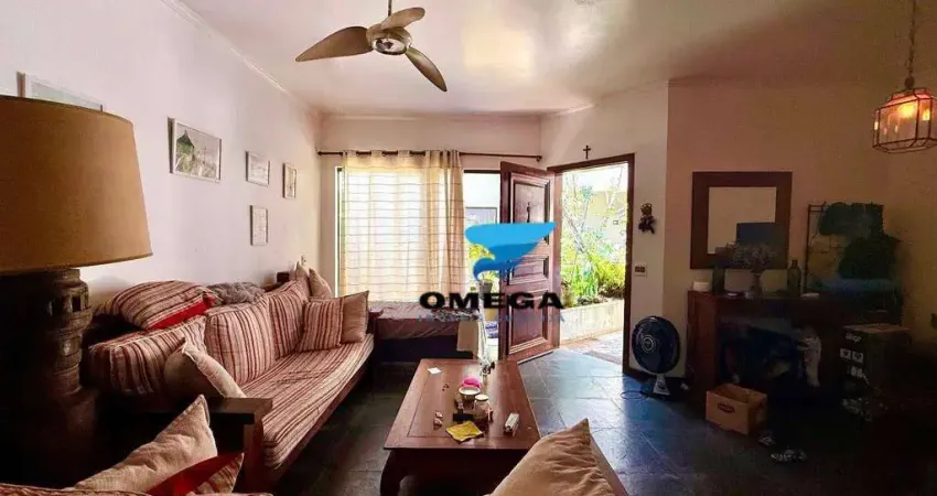 Casa à venda em condomínio fechado na praia das pitangueiras no guarujá i omega imoveis