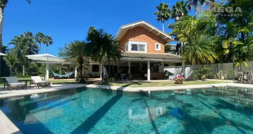 Casa à Venda no Condomínio Jardim Acapulco no Guarujá | Omega Imóveis