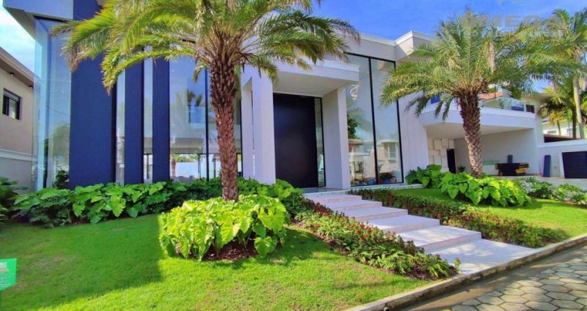 Casa à Venda no Condomínio Jardim Acapulco no Guarujá | Omega Imóveis